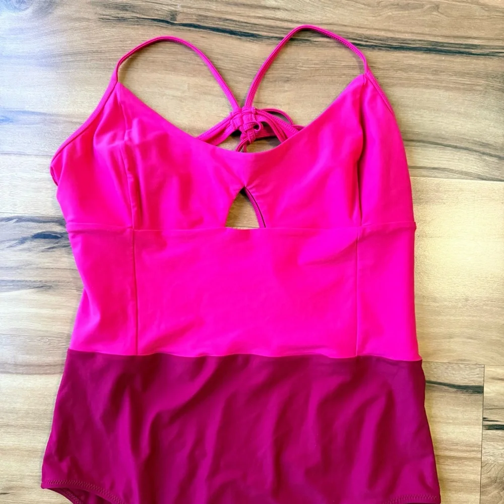 Summersalt The Swan Dive One-Piece Pink Women’s Size‎ 14 Plus Women’s